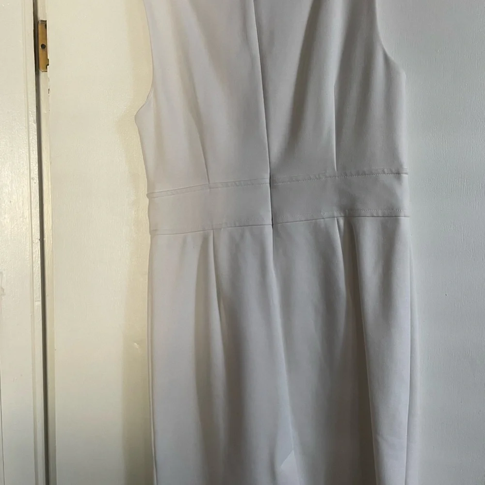 White dress - Picture 2 of 2